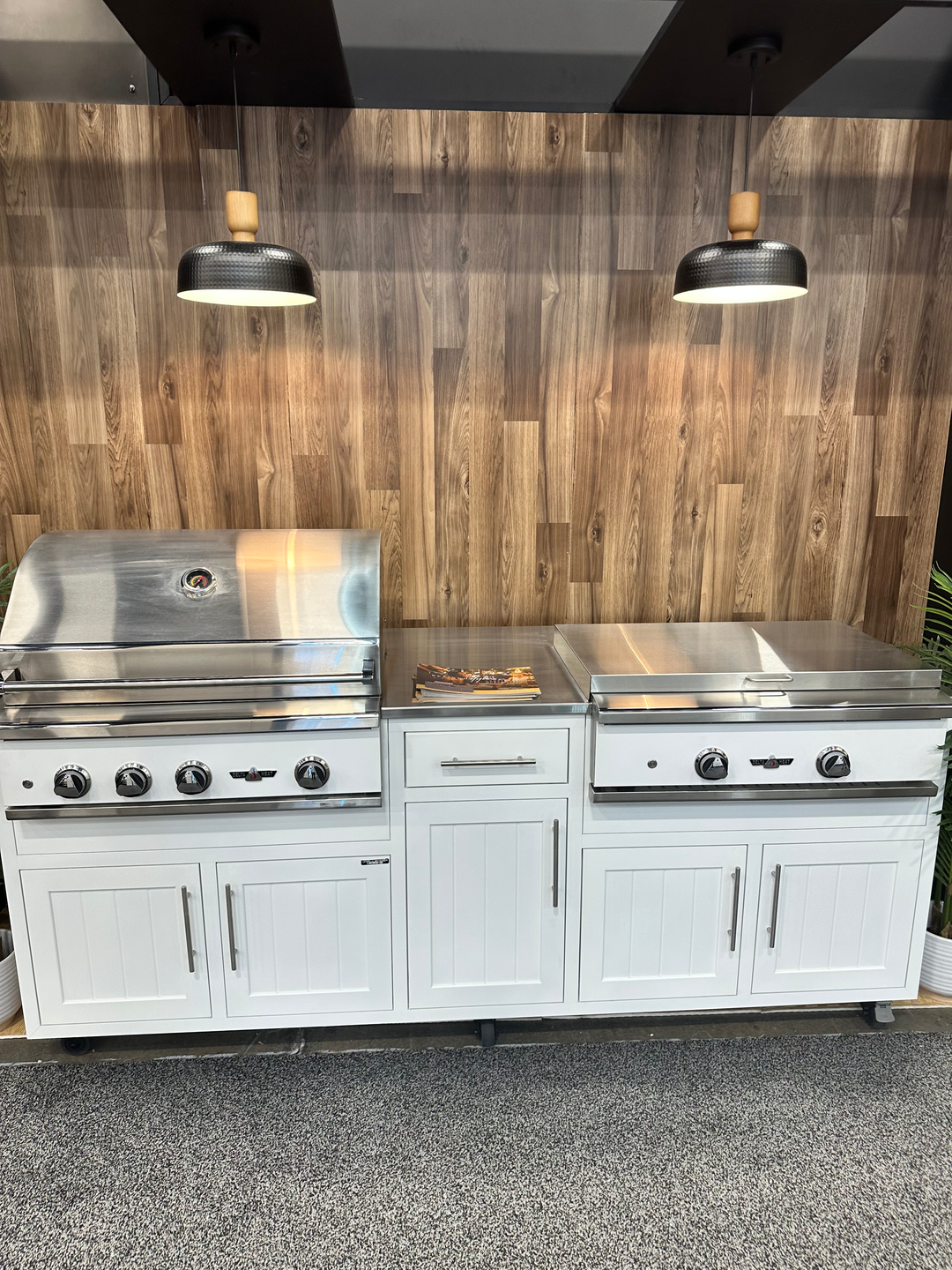 Challenger Designs Coastal Series Grill Griddle Island Model: COGI-88.25-GDDG