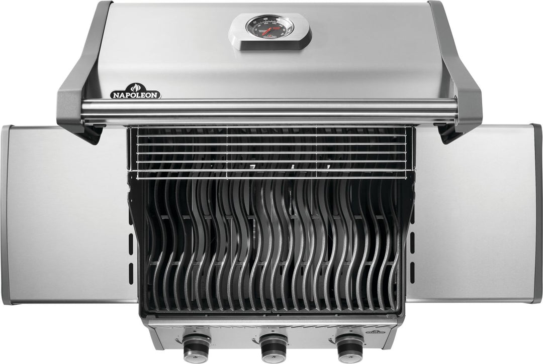 Napoleon Grills Rogue® 425 Gas Grill