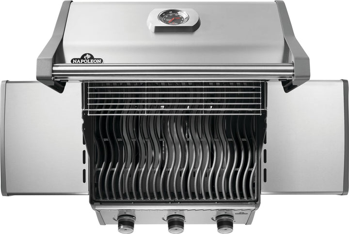 Napoleon Grills Rogue® 425 Gas Grill