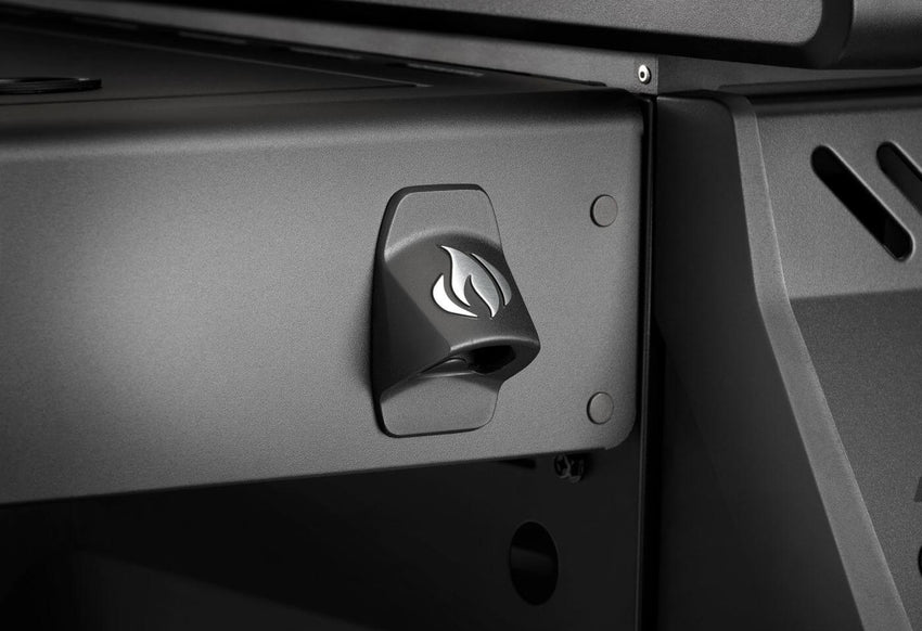 Napoleon Rogue PRO Phantom 30 Gas Griddle